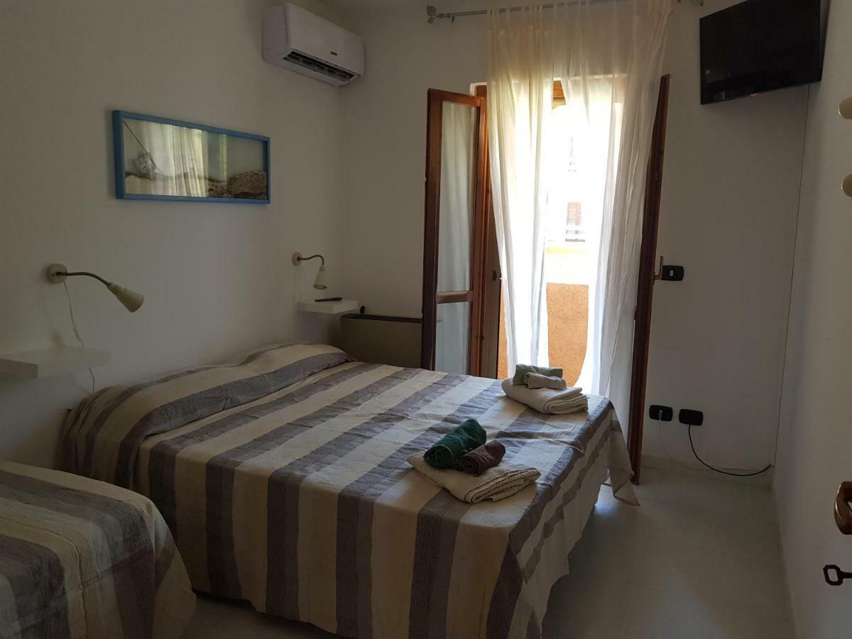 Casa Vacanze Valentina Porto Conte Exteriör bild